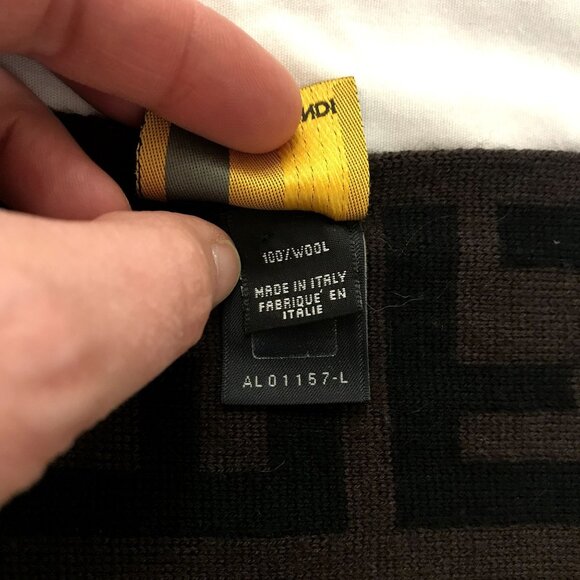 Fendi FF Monogram 100% Wool Scarf Extra Long Signature Logo Brown Like New - Picture 5 of 15